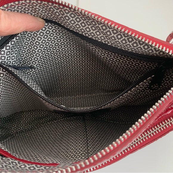 PRELOVED BRIGHTON RED CROC PURSE ADJUSTABLE STRAP - Picture 6 of 6